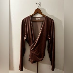 XL Madewell velvet wrap top with long sleeves bronze/gold tone